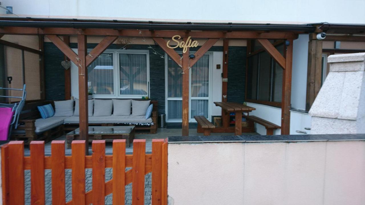 Sofia * Veľký Slavkov